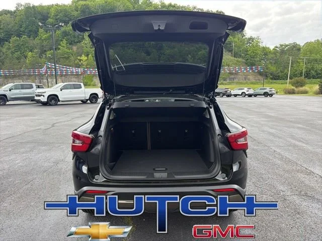New 2026 Mosaic Black Metallic Chevrolet ACTIV image 15