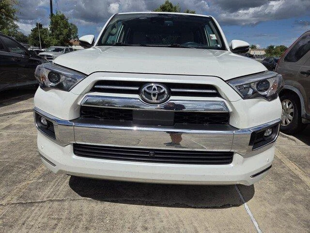 Used 2022 Blizzard Pearl Toyota Limited image 2