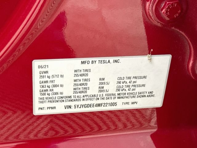 Used 2021  Tesla Long Range image 32