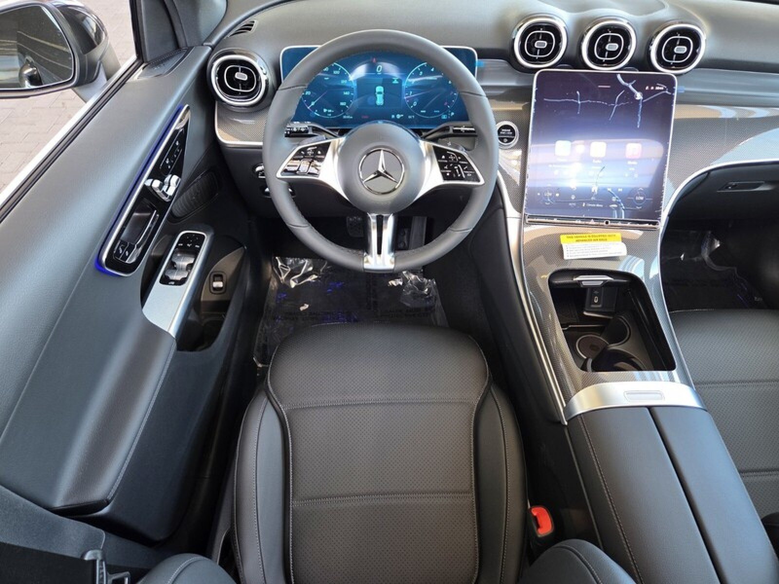New 2026 Graphite Grey Metallic Mercedes-Benz GLC 300 SUV image 14