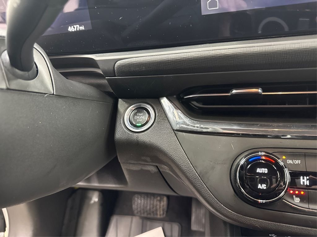 Used 2025 White Buick Preferred image 29