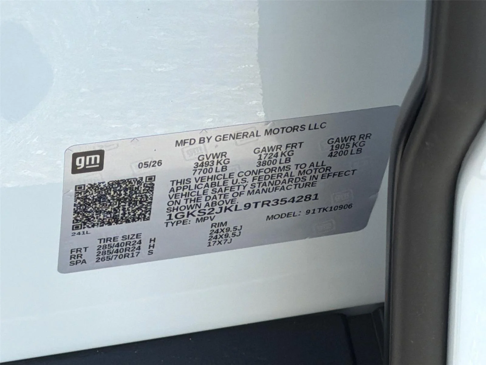 New 2026 Glacier White Tricoat GMC Denali image 33