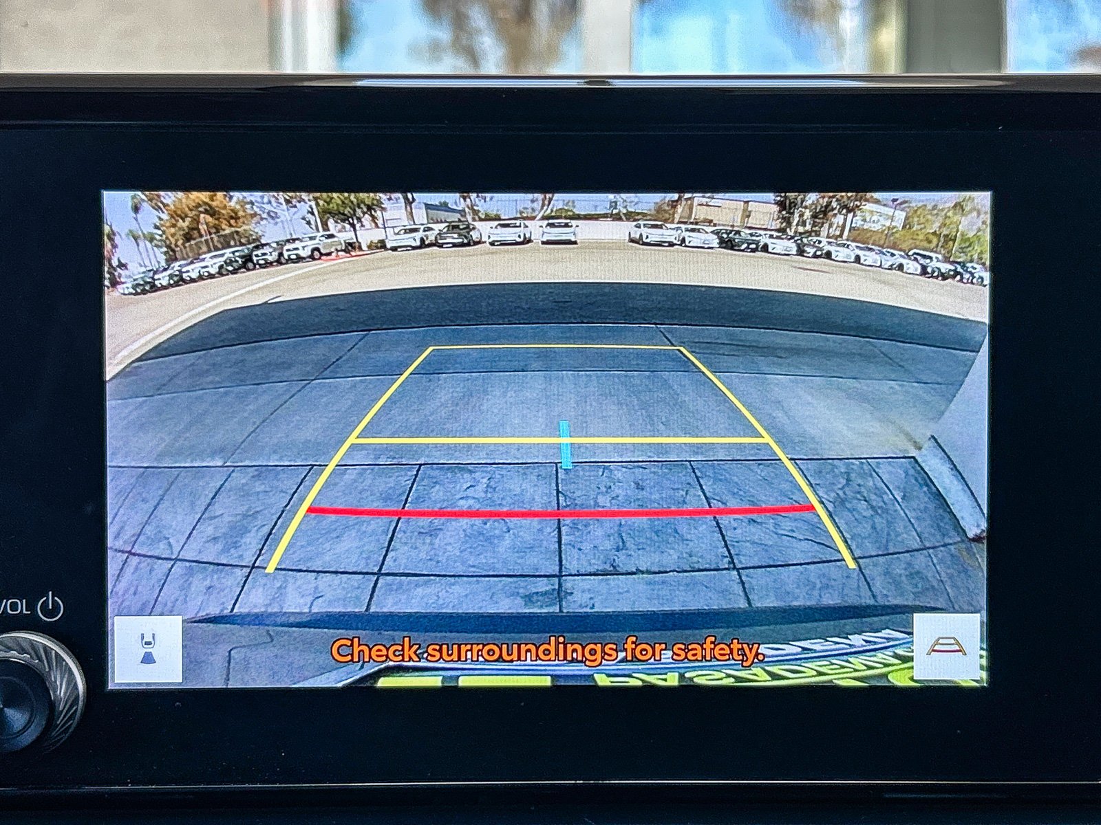 2025 Toyota RAV4 XLE - Photo 20