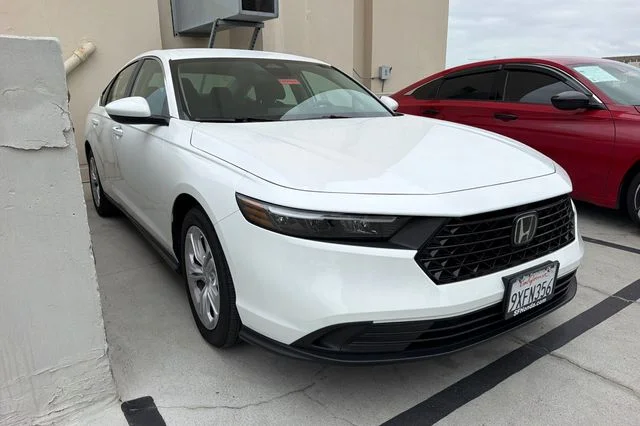 Certified Used 2025 Platinum White Pearl Honda LX image 2