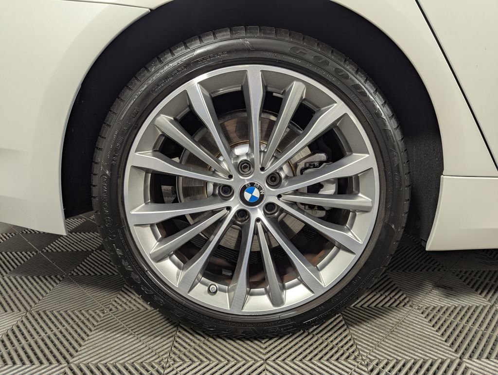 2023 BMW 5 Series 530i - Photo 29