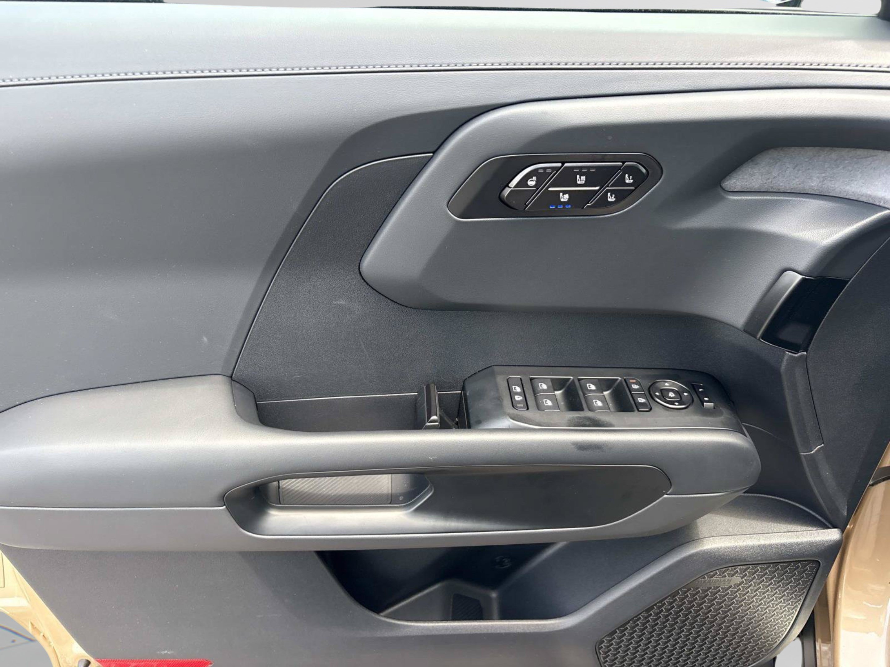 New 2027 Terrain Brown Kia X-LINE SX image 18