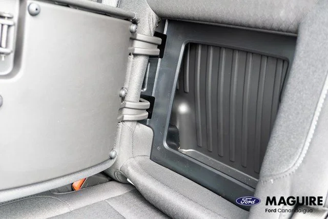 Used 2025 White GMC Elevation image 16