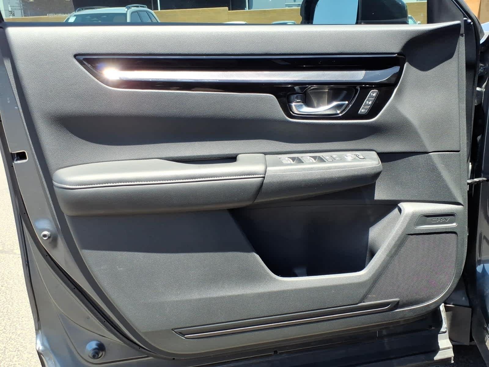 Used 2025 Meteorite Gray Metallic Honda EX-L image 22