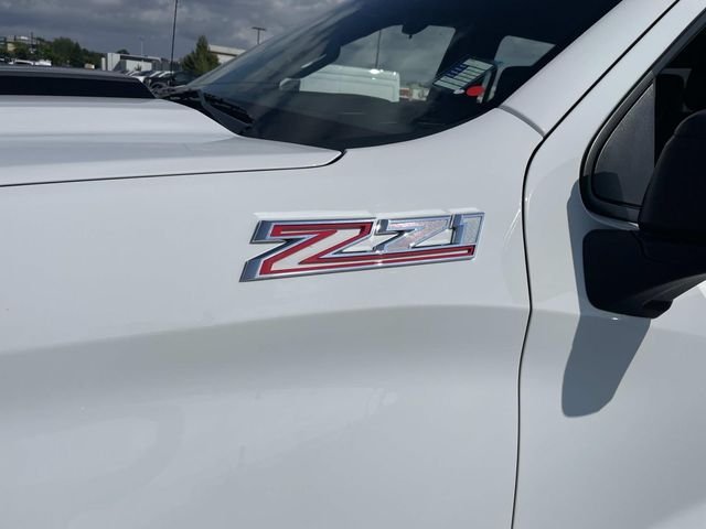 Used 2024 Summit White Chevrolet Custom Trail Boss image 16