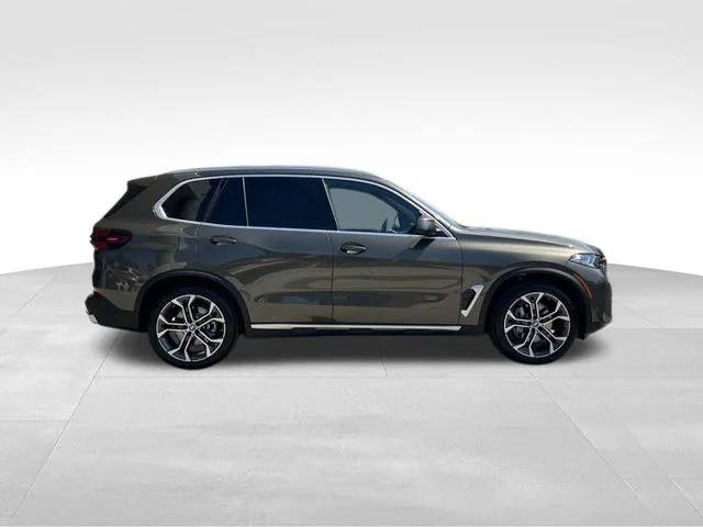 2026 BMW X5 40i - Photo 8