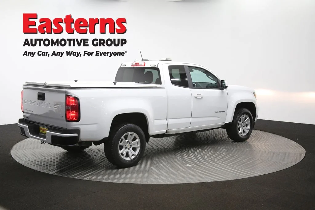 Used 2022 White Chevrolet LT image 38