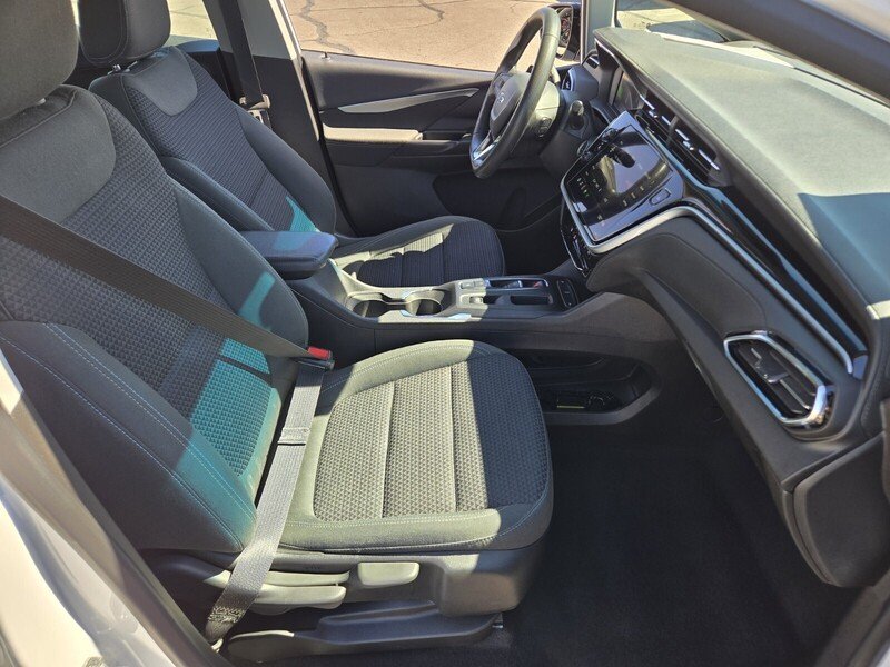 Used 2023 Summit White CHEVROLET 5DR WGN 1LT image 15