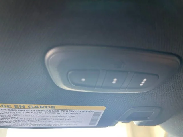New 2026 Diamond Black Crystal Pearlcoat Jeep  image 21