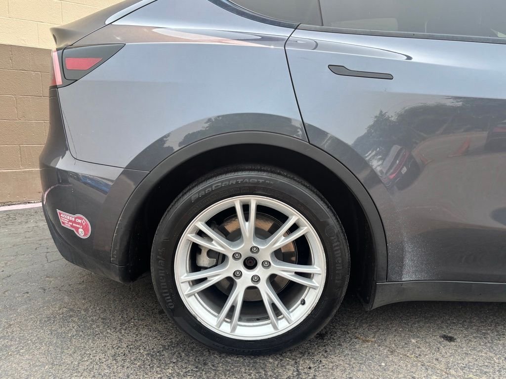 Used 2023 Gray Tesla Standard Range image 4