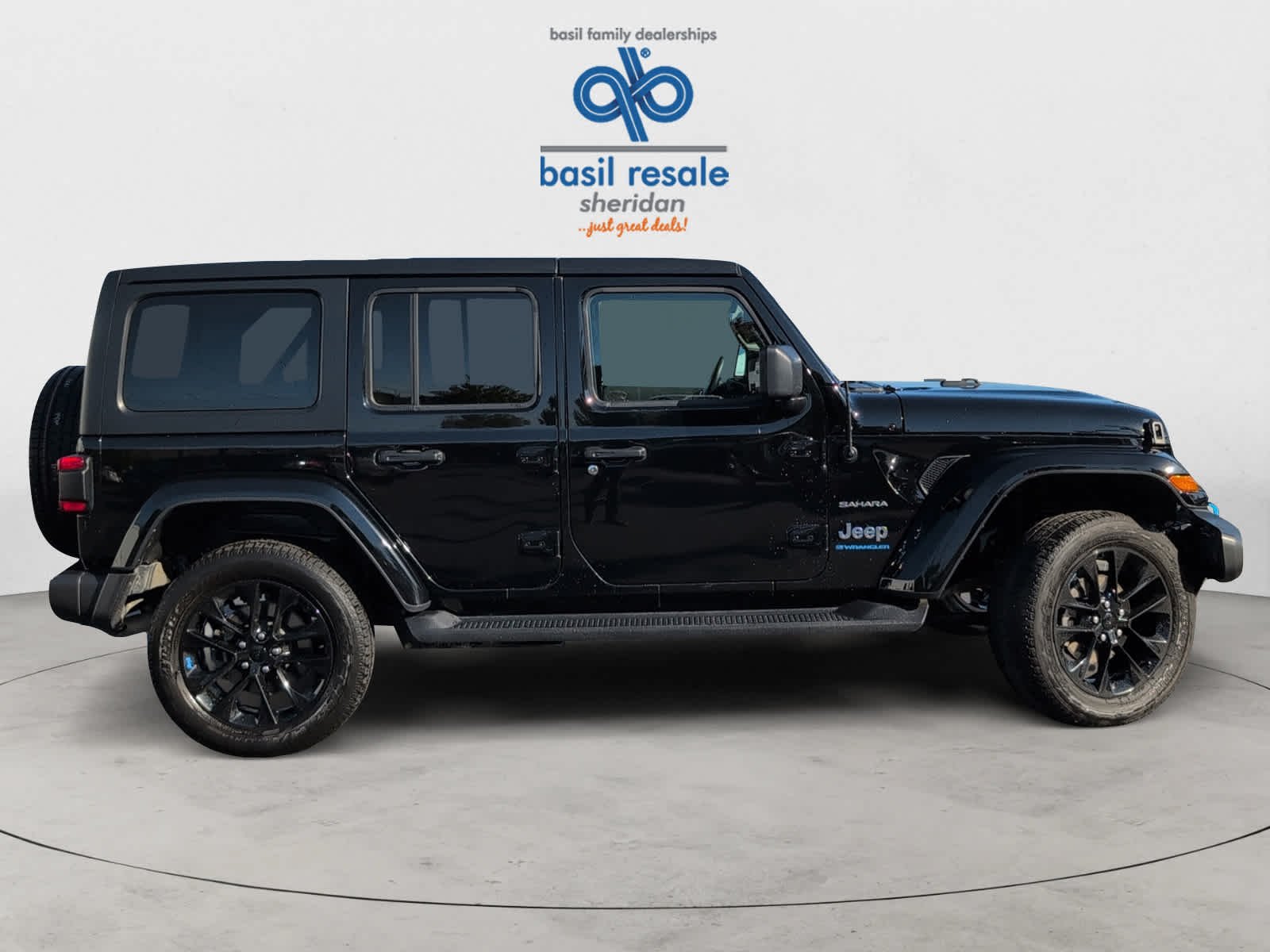 Used 2023 Black Clearcoat Jeep Sahara image 10