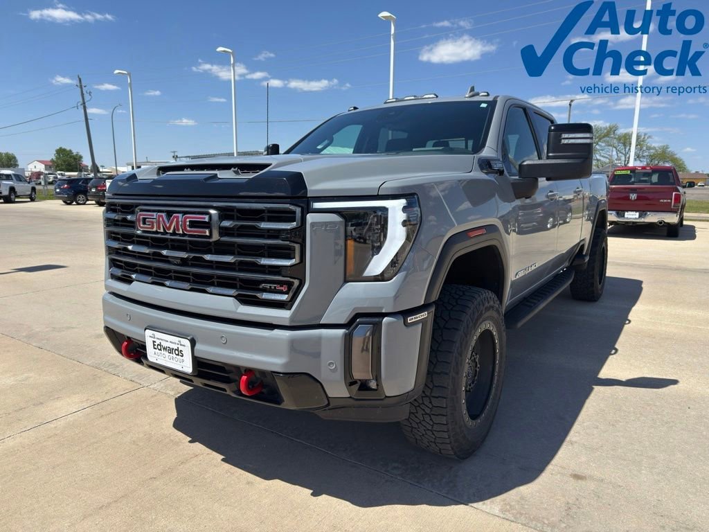 2024 GMC Sierra 4WD Crew Cab Standard Box AT4's photo