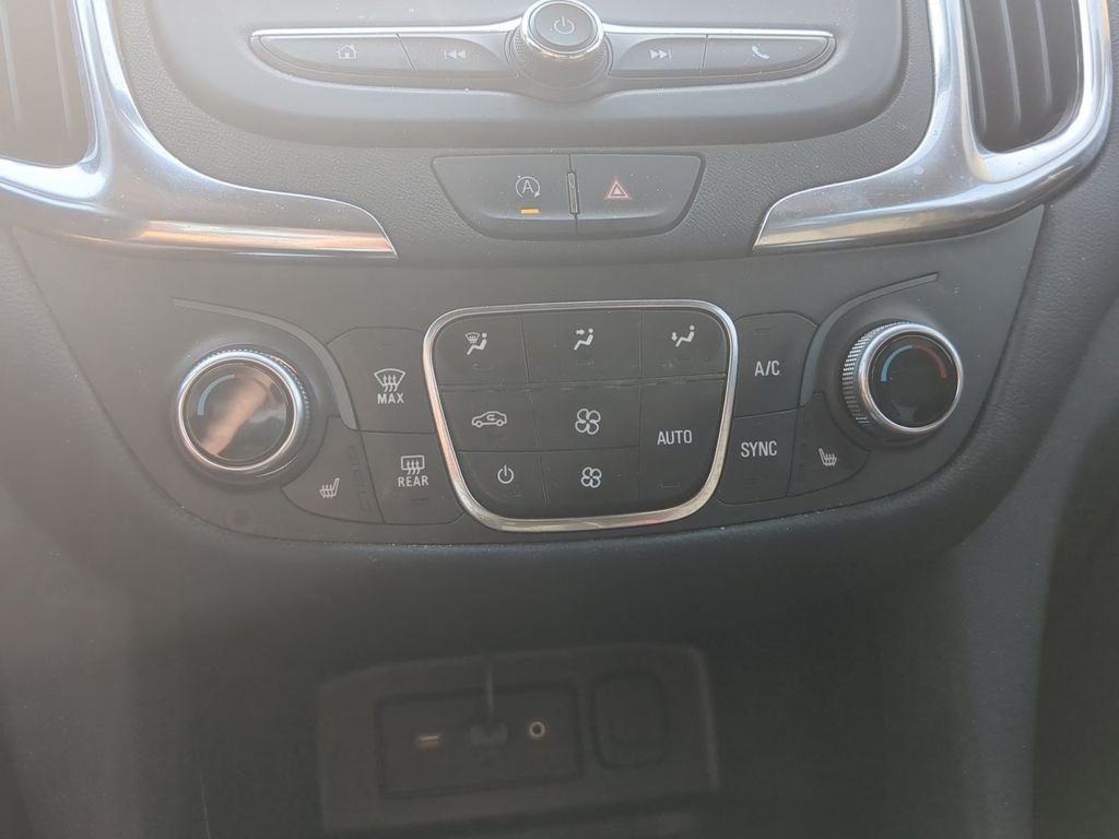 Used 2024 Gray Chevrolet LT image 25