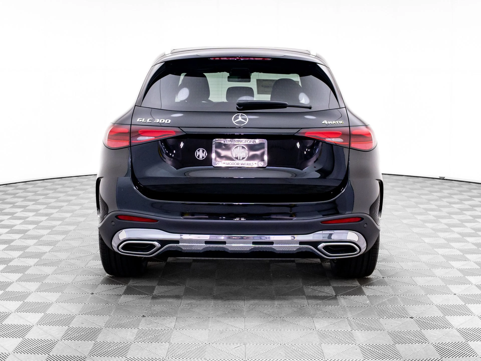 New 2026 Black Mercedes-Benz GLC 300 image 4
