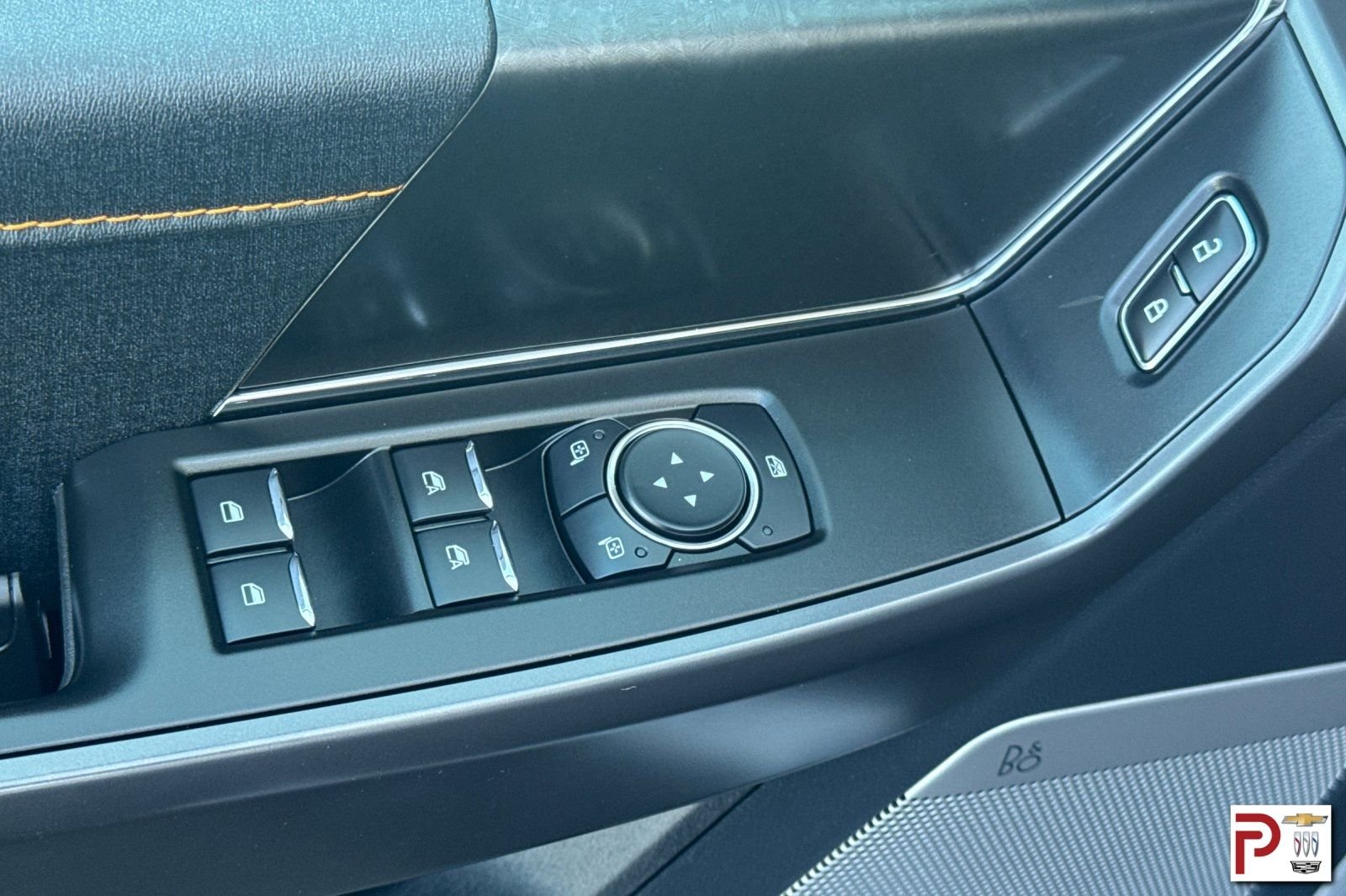 Used 2025 White Ford Tremor image 12