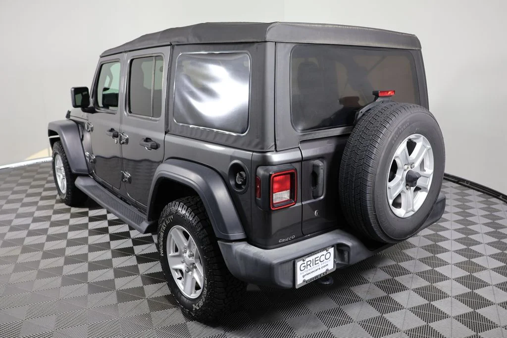 Used 2018 Gray Jeep Unlimited Sport S image 6