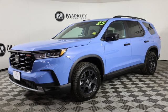 Used 2025 Blue Honda TrailSport image 45