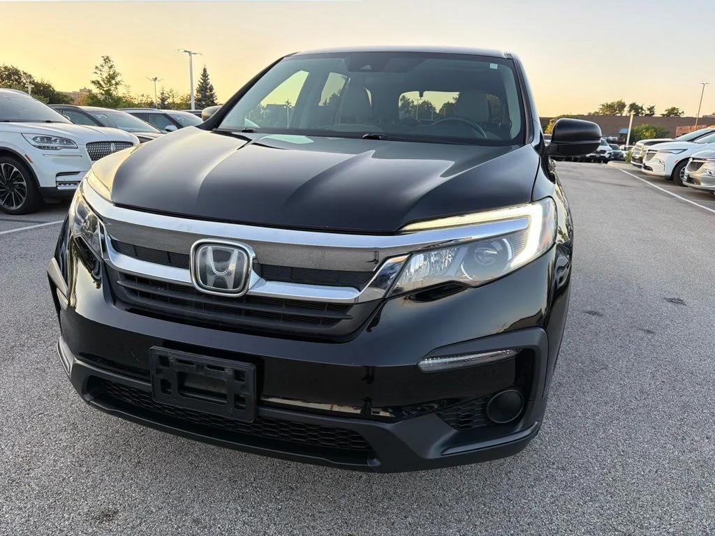 Used 2019  Honda LX image 3