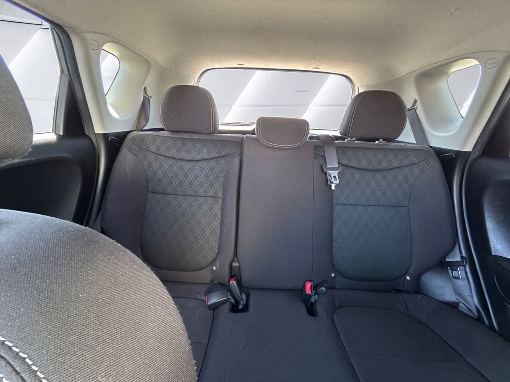 Used 2016 Gray Kia Base image 18