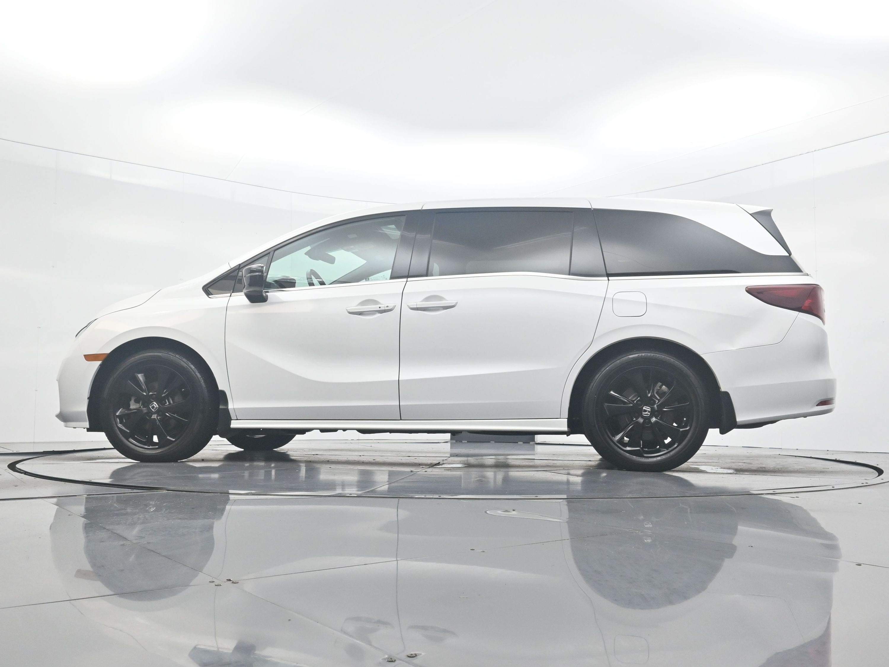 Used 2024 White Honda Sport image 32