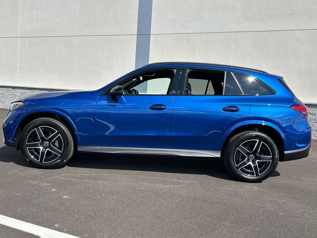 New 2027 Starling Blue Metallic Mercedes-Benz GLC 300 image 40