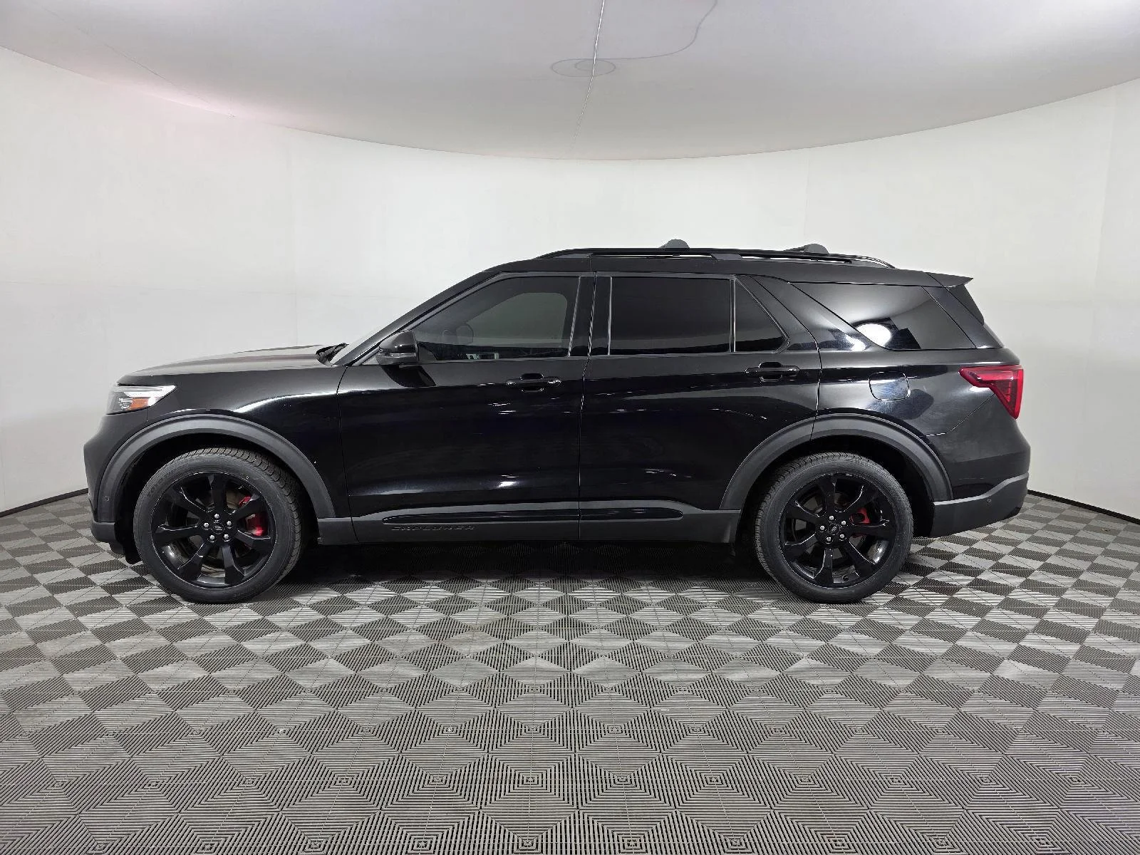 Used 2020 Agate Black Ford ST image 2