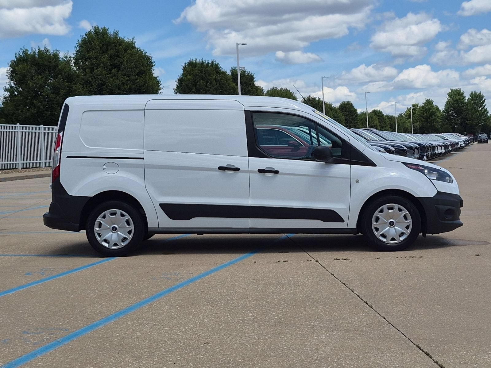 Used 2017 Frozen White Ford XL image 5