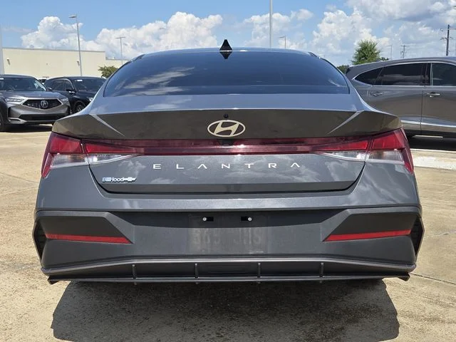 Used 2024 Ecotronic Gray Hyundai SEL image 5
