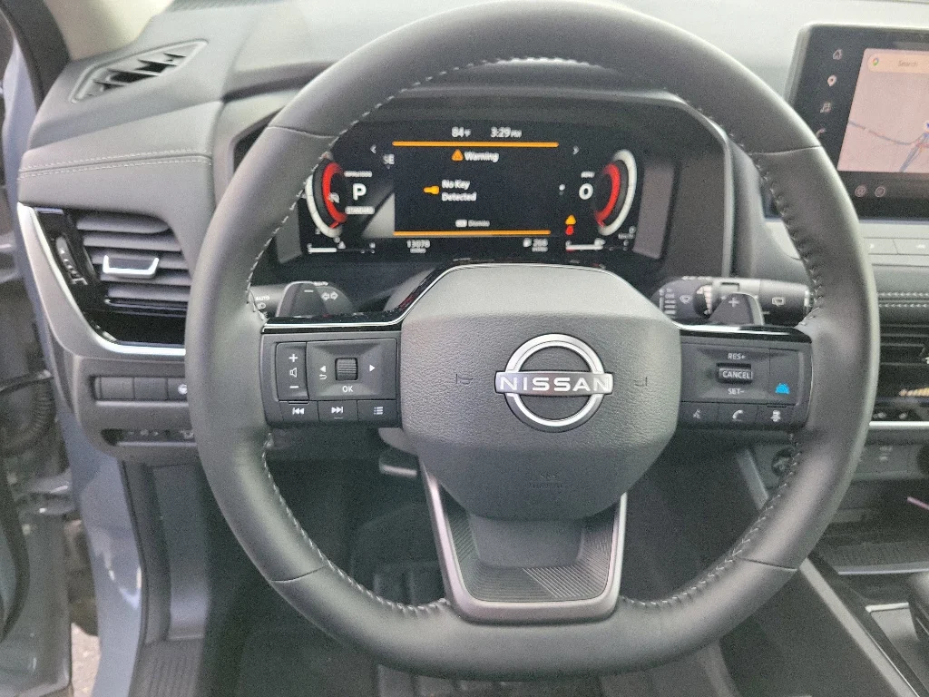 Used 2025 Boulder Gray Pearl Nissan SL image 21