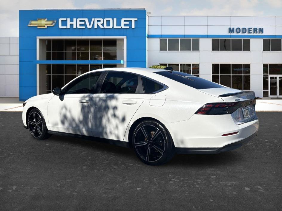 Used 2025 Platinum White Pearl Honda Sport image 3
