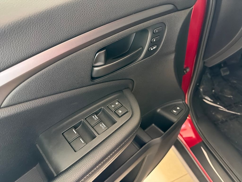 Used 2023  Honda EX-L image 11