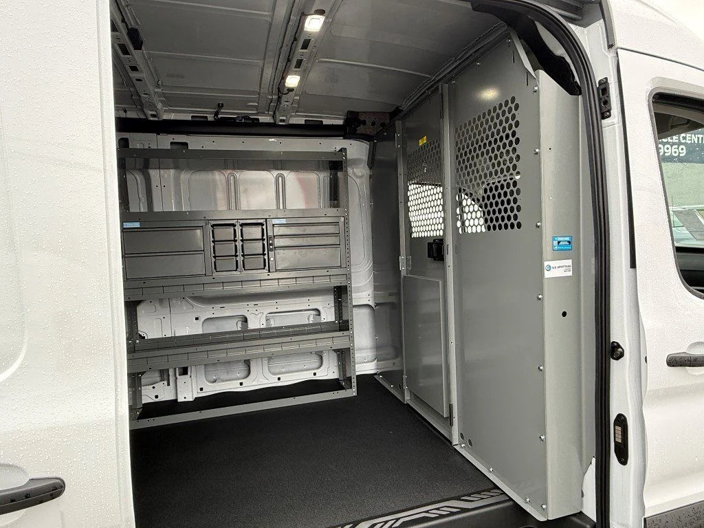 New 2026 Oxford White Ford Base image 10