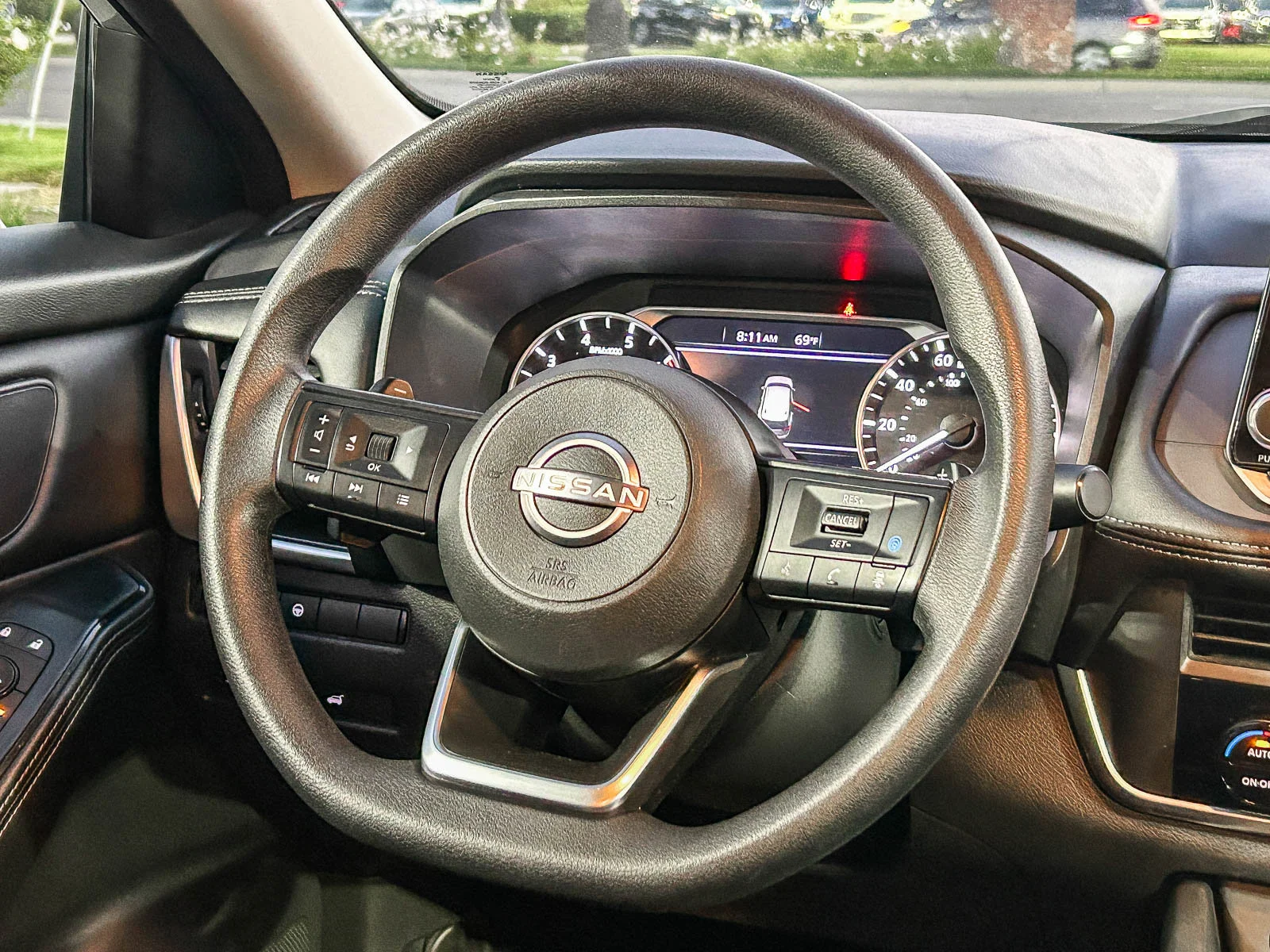 Used 2024 Brilliant Silver Metallic Nissan SV image 19
