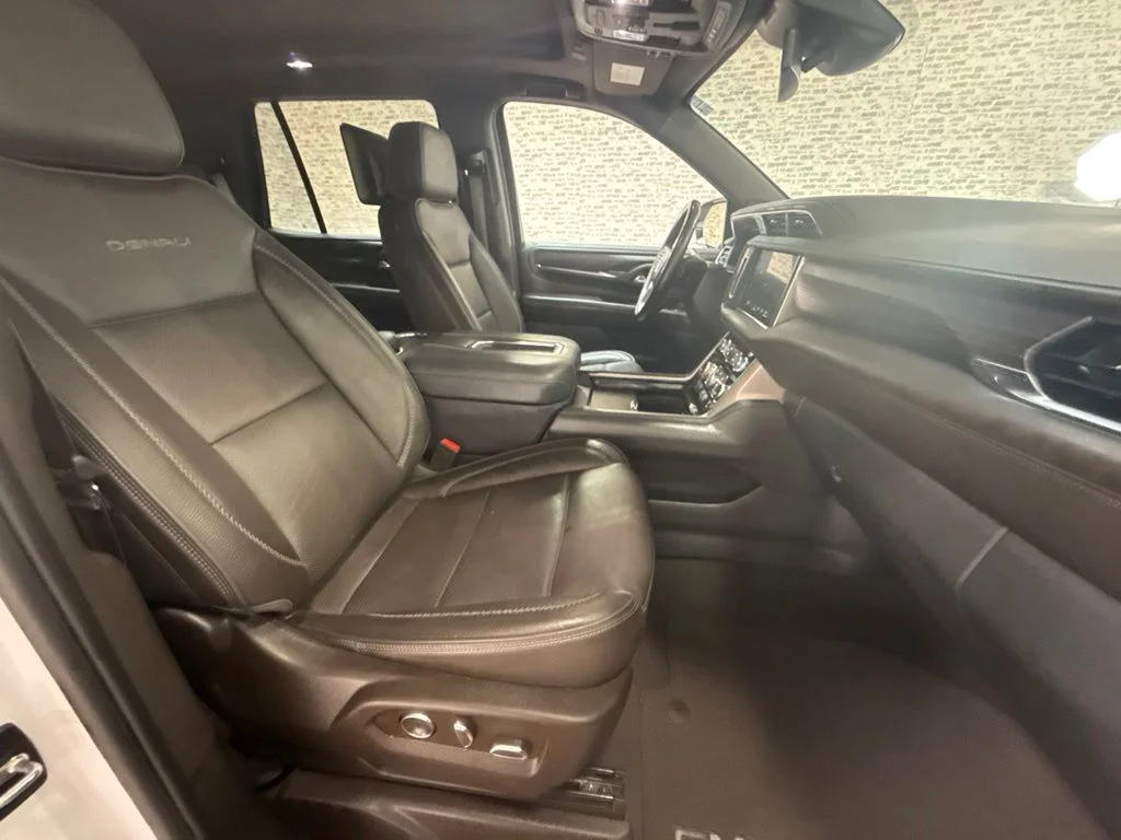 Used 2024 White GMC Denali image 12