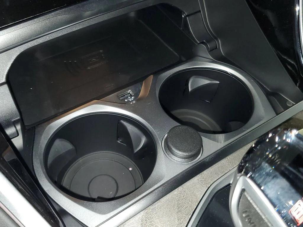 New 2026 Black Sapphire Metallic BMW 840i image 23