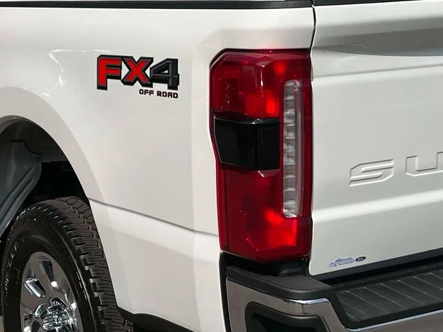 New 2027 Star White Metallic Tri-Coat Ford F-350® Lariat® image 10