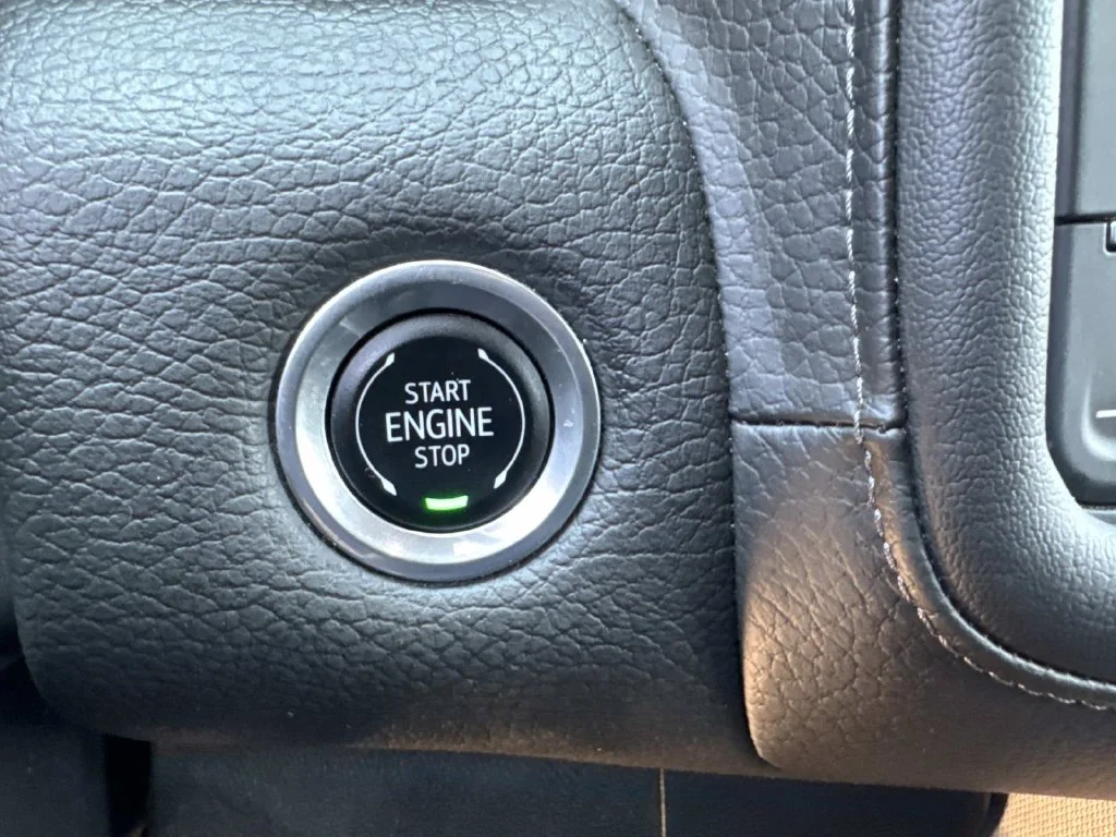 Used 2024 Silver GMC Denali image 49