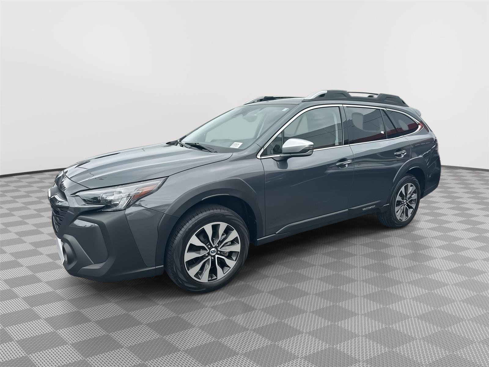 2024 Subaru Outback Touring's photo