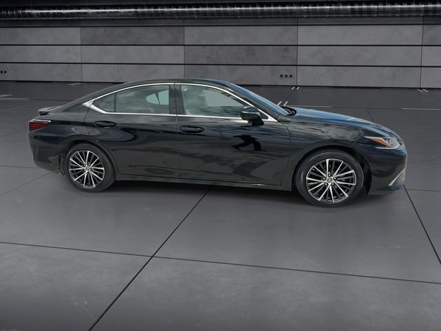 Certified Used 2024 OBSIDIAN Lexus 300h image 9