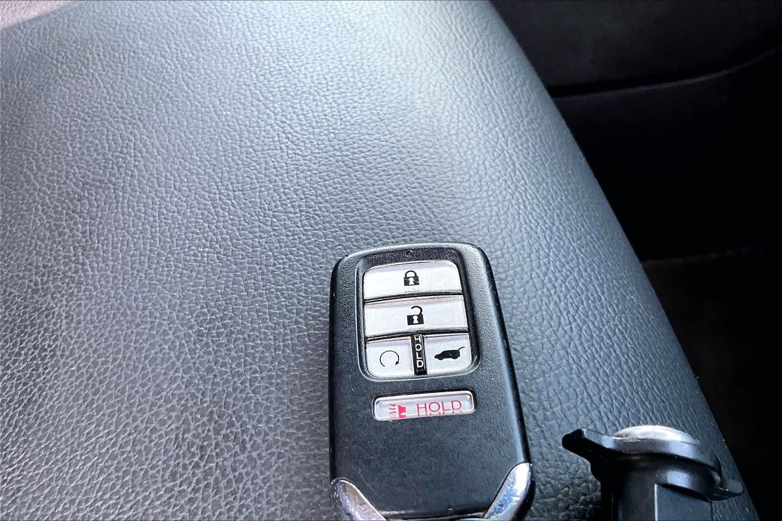 Used 2019 Modern Steel Metallic Honda EX-L image 15