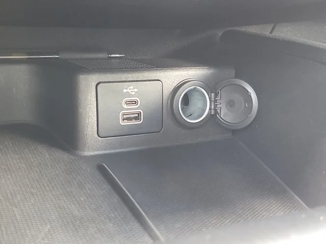 Used 2025 Gray Ford Active image 26