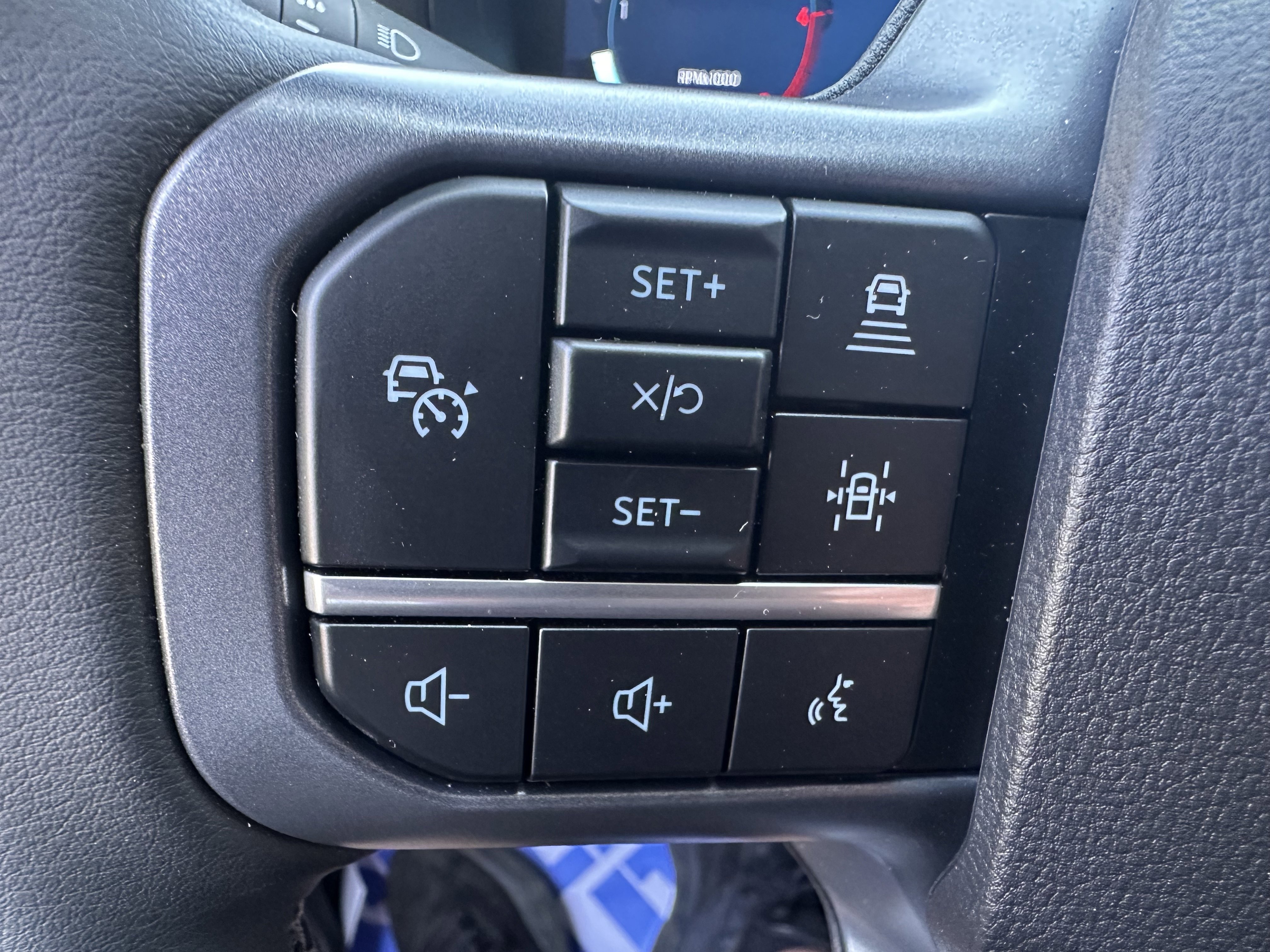 New 2026 Carbonized Gray Metallic Ford F-250® Lariat® image 21