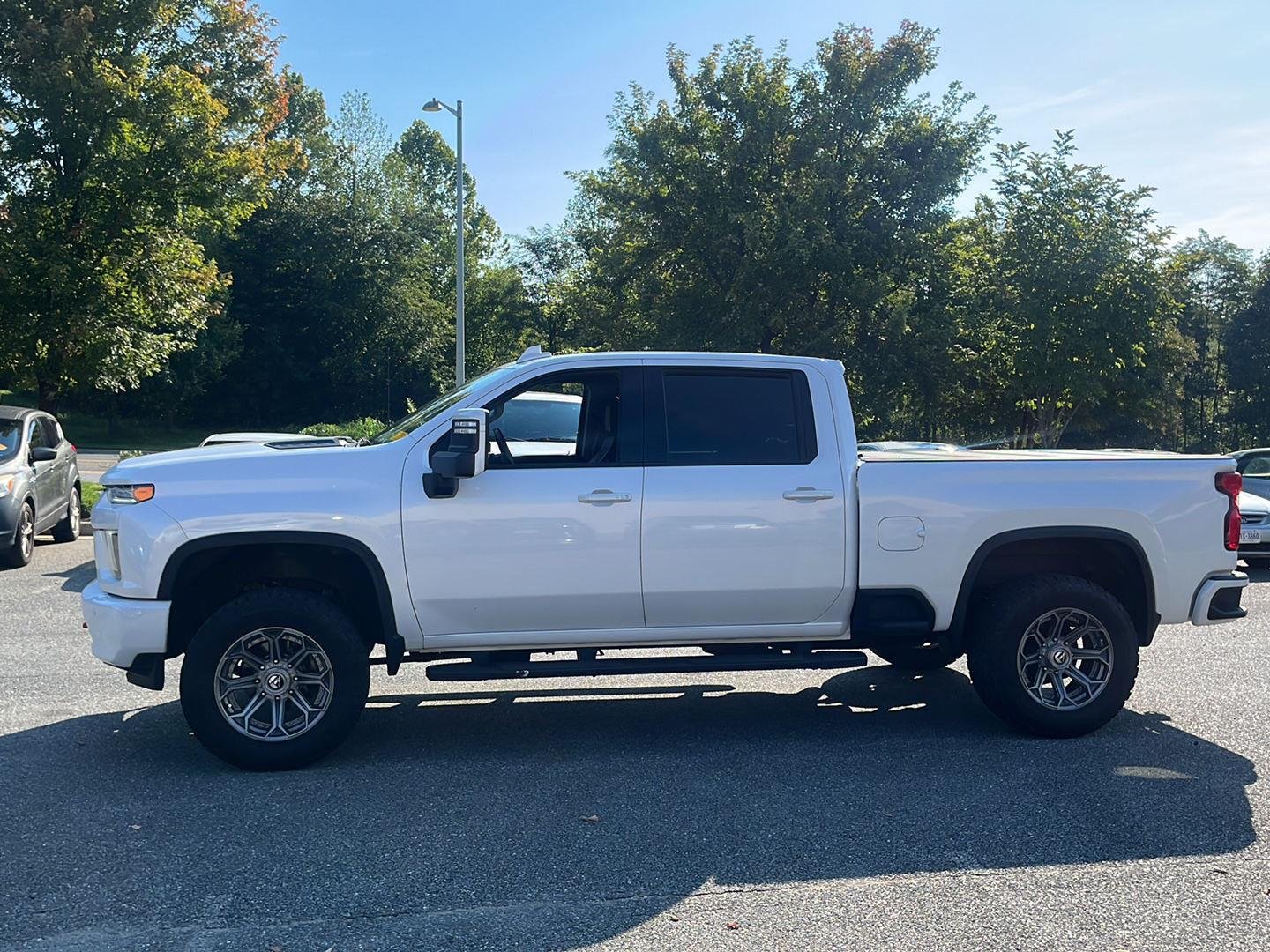 Used 2021 Iridescent Pearl Tricoat Chevrolet LTZ image 3