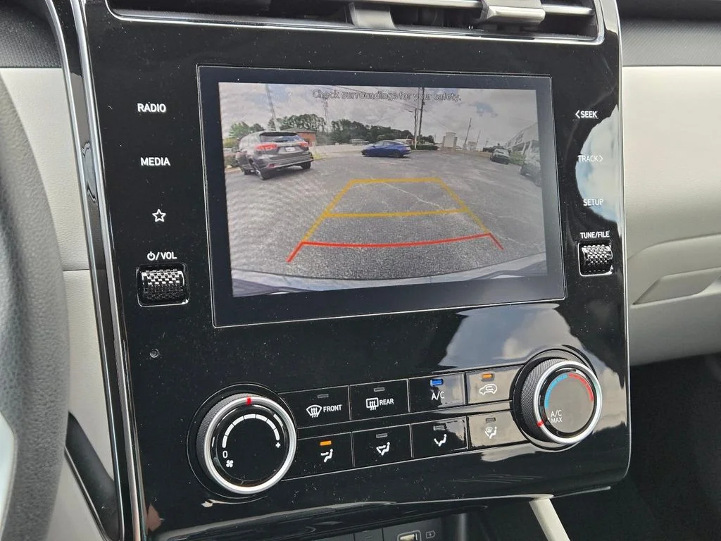 Used 2023 Gray Hyundai SEL image 24
