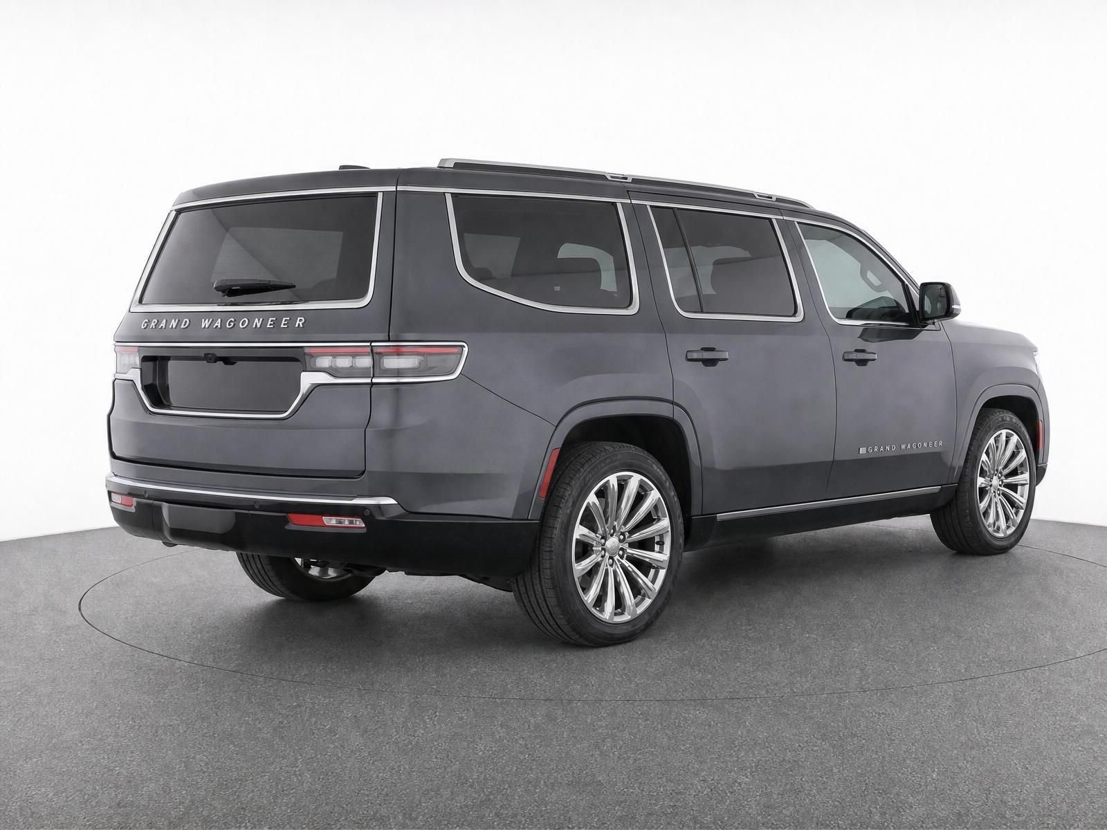 Used 2023 Baltic Gray Metallic Clearcoat Jeep Series II image 3