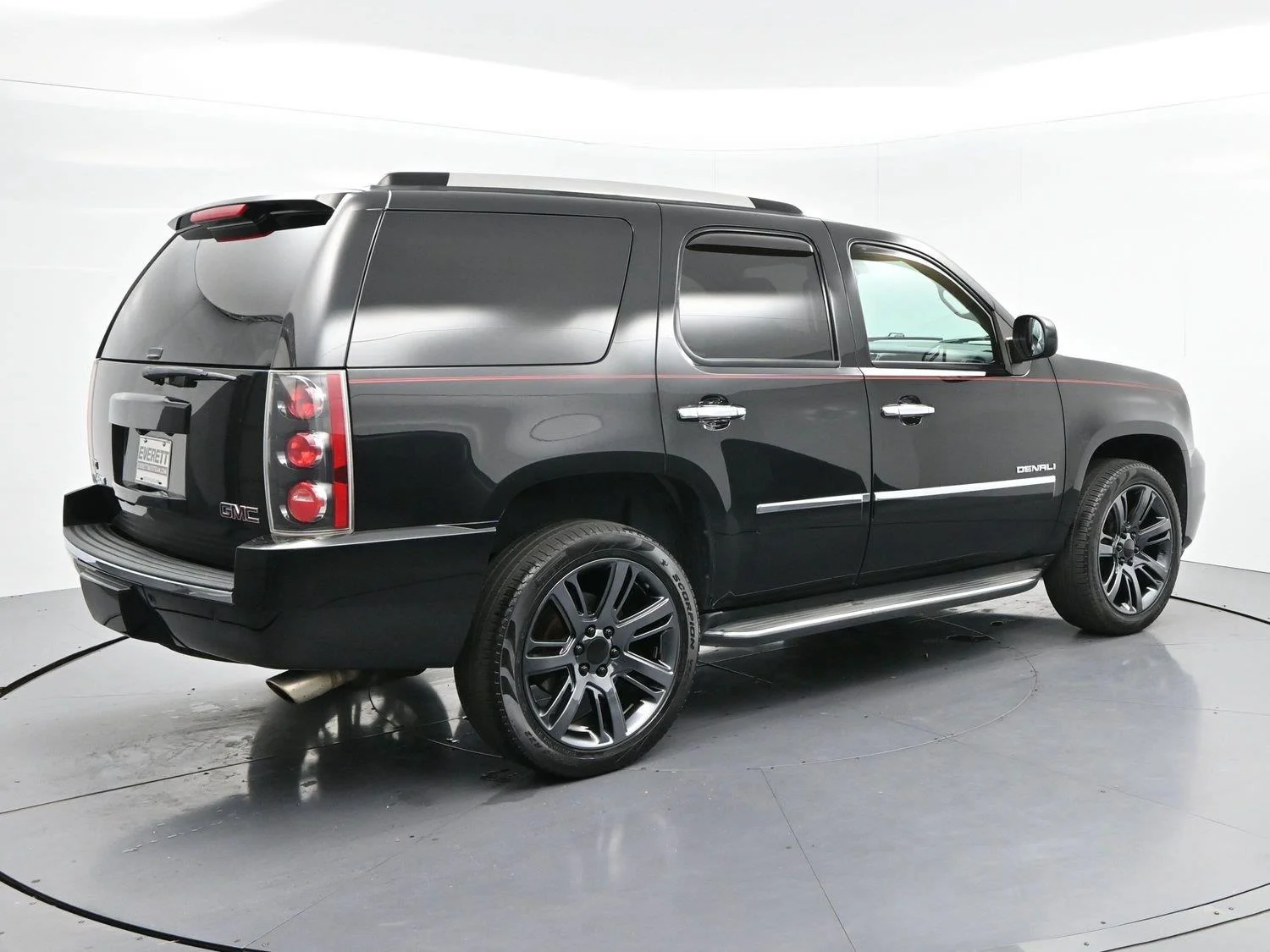 Used 2014 ONYX BLACK GMC Denali image 7
